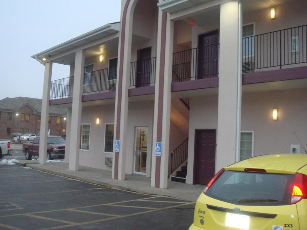 Townhouse Inn & Suites Omaha Kültér fotó